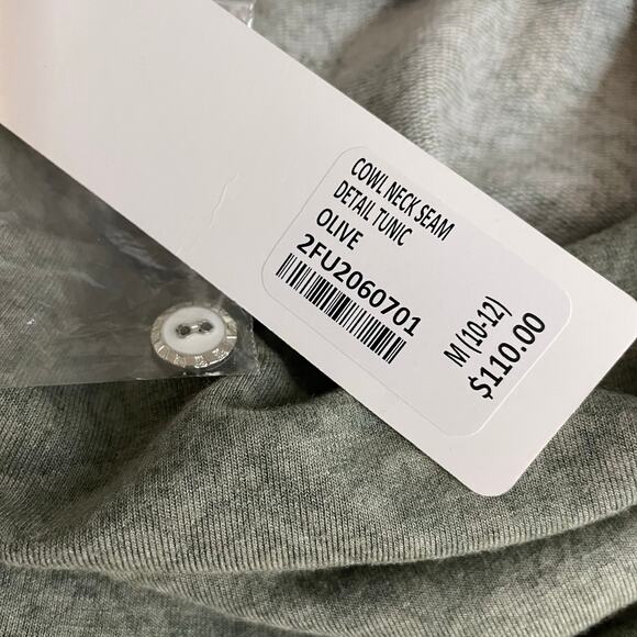 Soft Surroundings Cowl Neck Seam Detail Tunic Top Paisley Boho Olive Green M New - Picture 10 of 13